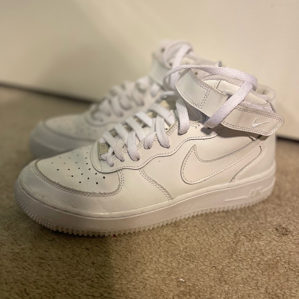 Nike Air Force 1 High Tops *YOUTH 7*